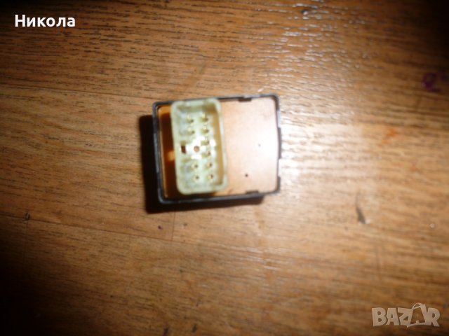 Електрически копчета за огледала Дайхатсу Териос , снимка 2 - Части - 36838226