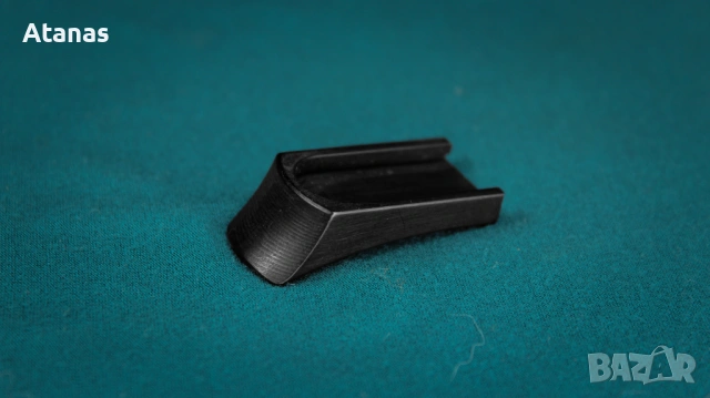 Дъно / Тапа / Пета за пълнител на Макаров