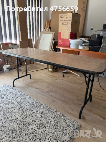 Сгъваеми маси – 30 бр. + разклонители / метална рамка като нова