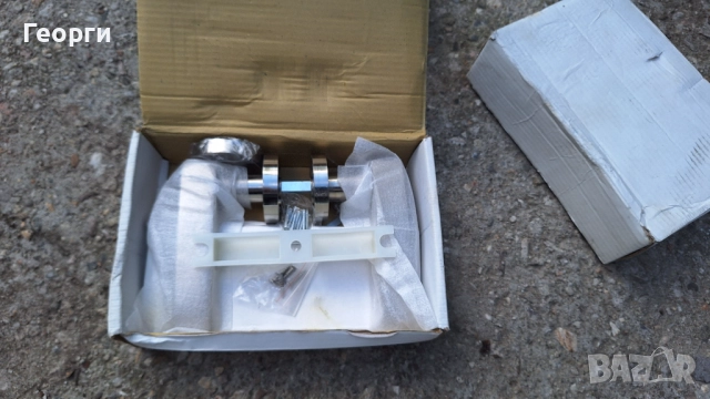 Дръжки за врата и брава