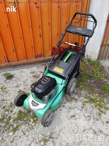 бензинова самоходна косачка 