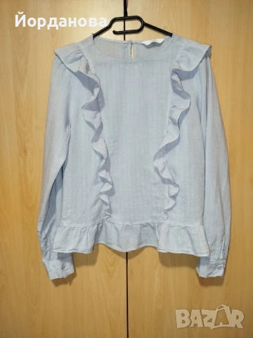 Нежна блузка с волани, снимка 2 - Ризи - 54062944