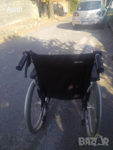Сгъваема инвалидна рингова количка MEYRA Ширина на седалката 44см За възрастни, оперирани, трудно по, снимка 10 - Инвалидни колички - 51647782