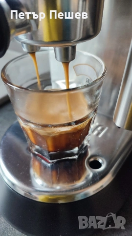Кафемашина Delonghi Dedica EC685 перфектно еспресо кафе Делонги , снимка 8 - Кафемашини - 53957131