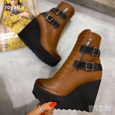 Боти на платформа - кафява кожа