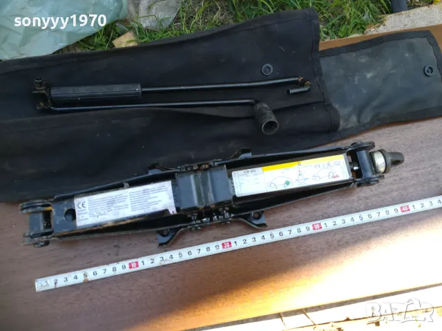 заявен-VW SKODA SEAT-ORIGINAL КРИК С ВЪРТОК И КЕЙС-ВНОС SWISS 1805251721LCHERY, снимка 3 - Аксесоари и консумативи - 50336155