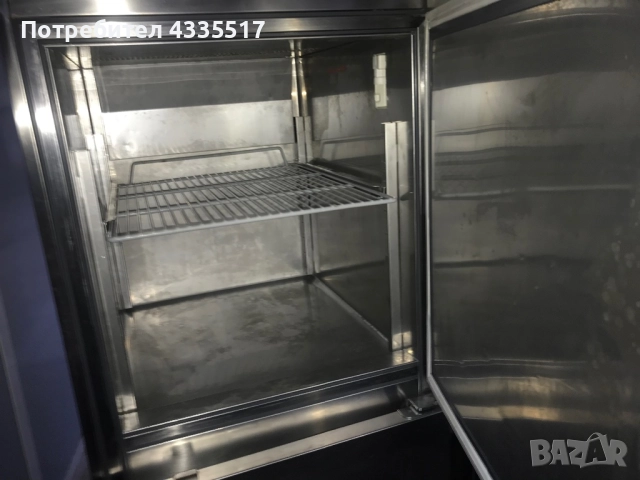 Професионален двоен фризер, снимка 3 - Хладилни витрини и фризери - 52598473