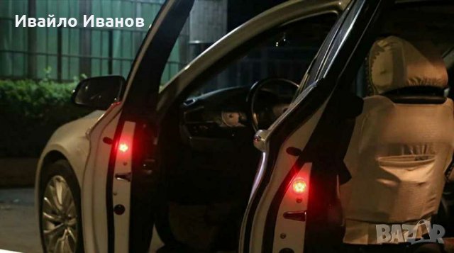 LED осветление за автомобил при отворена врата- червен или син цвят, снимка 1 - Аксесоари и консумативи - 30248577