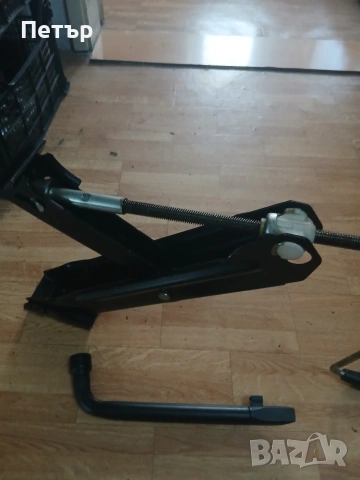 Крик и ключ за фв Т5 Т5.1Т6 Т6.1 нови оргинални, снимка 13 - Аксесоари и консумативи - 54068332