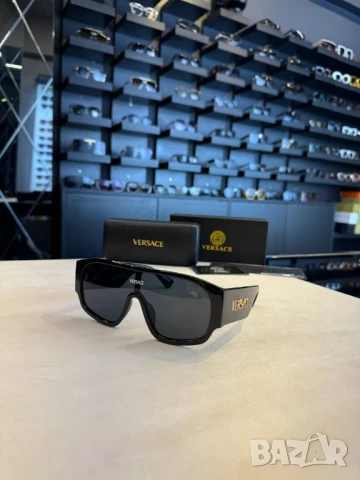 очила с черен обикновен калъф UV защита versace , снимка 2 - Слънчеви и диоптрични очила - 50731166