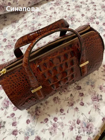 Дамска чанта Brahmin, снимка 3 - Чанти - 56432329