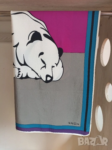 Дамски шал Krizia, снимка 2 - Шалове - 54357130