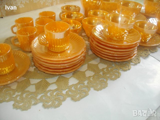 37 Части Нов Сервиз Кафе Чай Made in USA FIRE KING ANCHOR HOCKIN  Винтидж Цвят Праскова/Сьомга-1940г, снимка 2 - Сервизи - 39894665