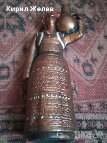 Бутилка стара керамична фигурална  ръчно рисувана етно тематика 43745, снимка 2 - Колекции - 44449158