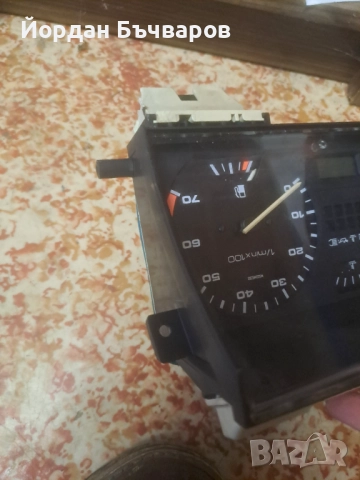 1буксов скоростомер-километраж със обортомер до 200 за VW Golf & Jetta Mk2, снимка 4 - Части - 52577175