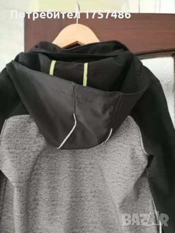 Черно софтшел яке H&M, снимка 2 - Детски якета и елеци - 30387462