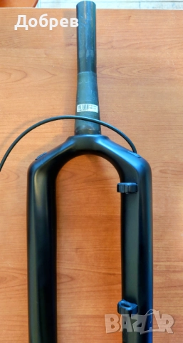 Вилка карбон RS1 RockShox 29", ход 110mm, Push Remote с Gate control, Rebound, с вкл. ос и команда, снимка 10 - Части за велосипеди - 52469478