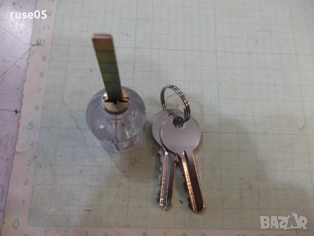 Ключалка прозрачна с два ключа нова, снимка 5 - Други стоки за дома - 49241616