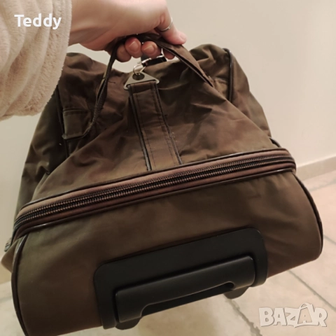 Голяма спортна чанта за пътуване с колелца и дръжка, тип куфар, снимка 4 - Чанти - 52940082