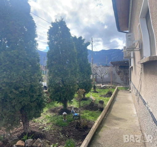 Къща на 2-етажа в кв. Кулата , снимка 7 - Къщи - 54006496