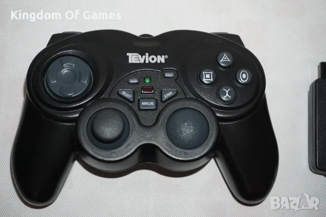 Два броя Оригинални Контролери Tevion MD85175 за PC/PS2/XBOX Made In Germany, снимка 2 - Аксесоари - 55753033
