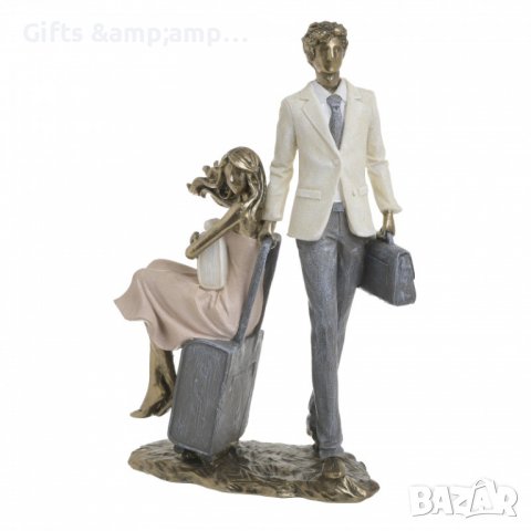 Статуетка Влюбена двойка с куфари - от полирезин, снимка 2 - Статуетки - 37258976