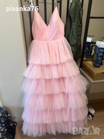 Продавам бална рокля