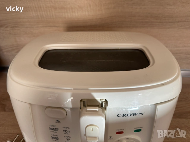Фритюрник Crown CDF-2518, снимка 3 - Фритюрници - 54301364