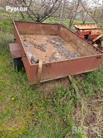 ремарке за трактор