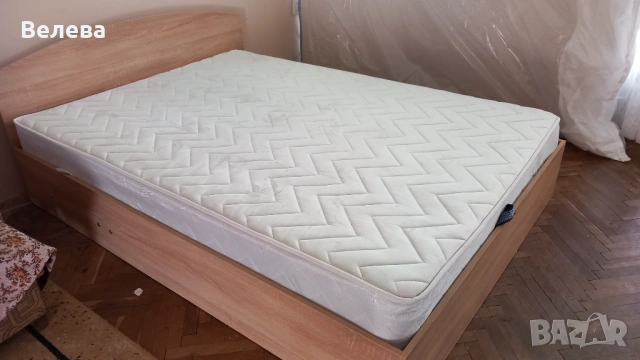 Две легла ,нови с матраци 120/190 и 140/190