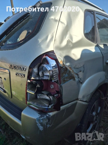 Хюндай Туксон, снимка 7 - Автомобили и джипове - 53996567