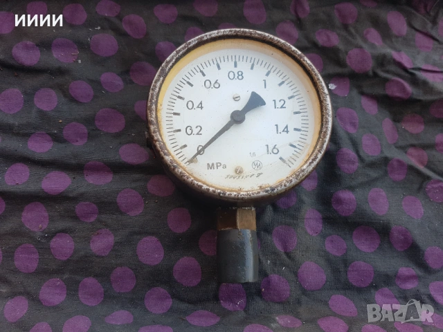 Манометър 