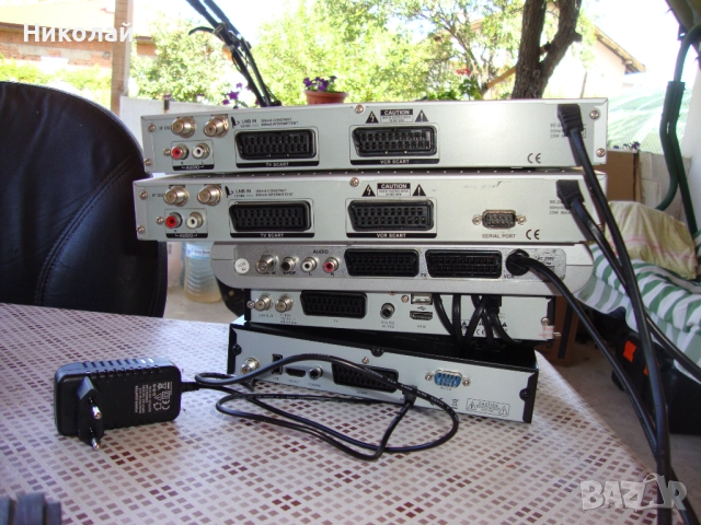 Сателитни приемници, снимка 3 - Приемници и антени - 51792740