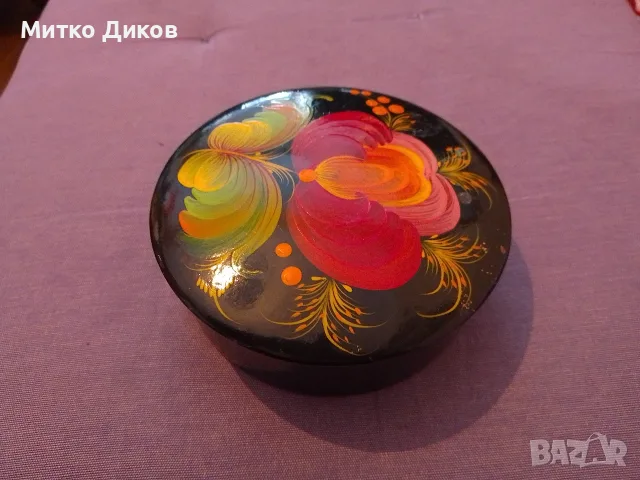 Кутия за бижута винтидж СССР ръчно рисувана Н-50 мм и фи -135 мм отлична 