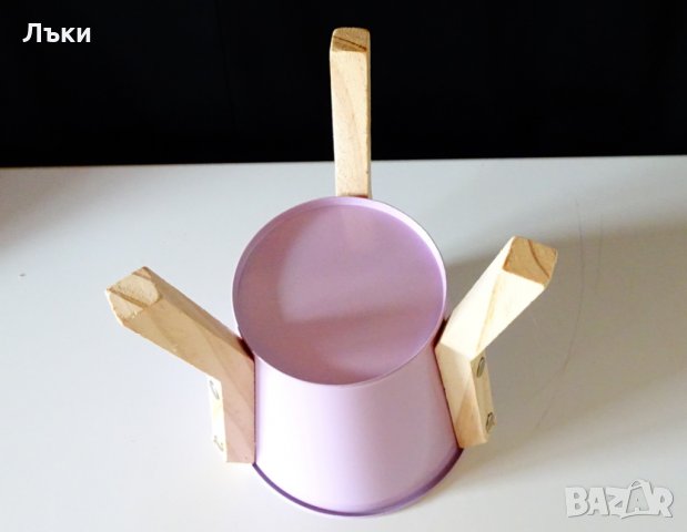 Холандска метална кашпа,саксия с крачета. , снимка 8 - Саксии и кашпи - 31768229