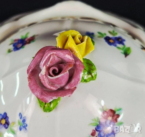Бижутерка с флорална декорация и 3Д рози KPM, снимка 9 - Други - 52817531