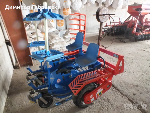 Разсадо-посадъчна машина Ferrari, снимка 2 - Градинска техника - 54229486