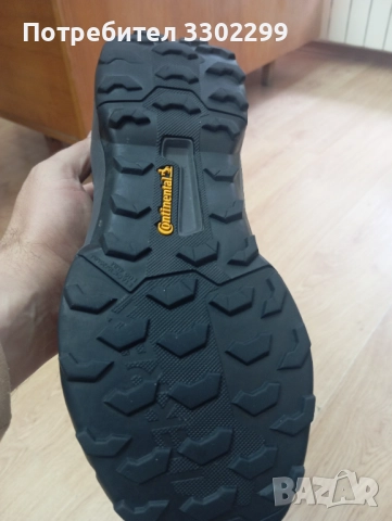 Маратонки Adidas , снимка 4 - Маратонки - 52372921