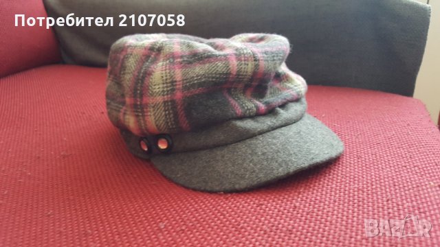 Елегантна шапка 30 % вълна, снимка 1 - Шапки - 30998209