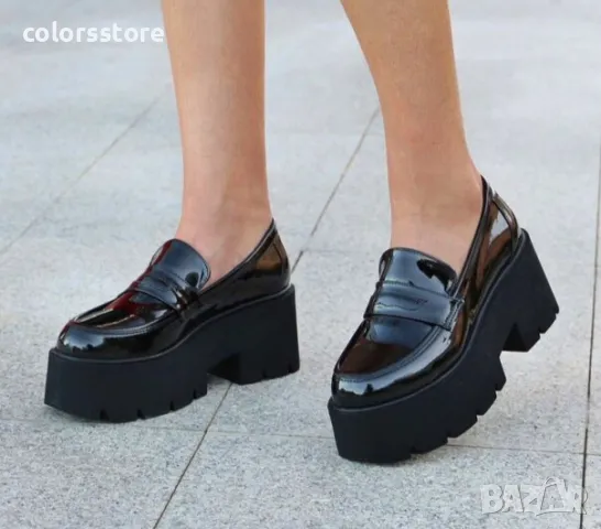 Обувки на платформа - черен лак - NPR30