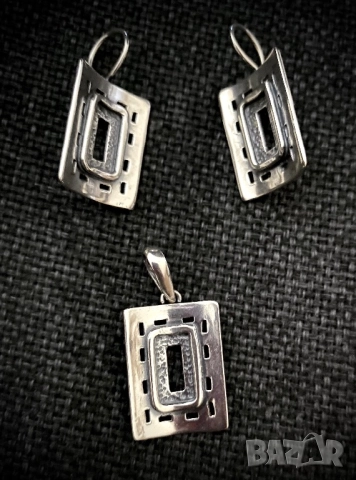 Български комплект сребро 925 обици и висулка