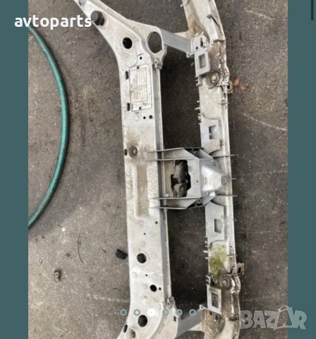 Ford focus 2002 година Маска с брава преден капак, снимка 3 - Части - 40611222