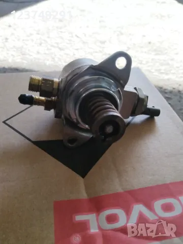 Помпа за високо налягане за Фолксваген Пасат 7 , снимка 6 - Части - 47638137