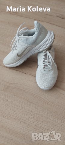 Маратонки NIKE , снимка 3 - Маратонки - 38406325