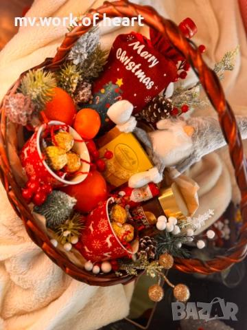 Празнична коледна кошница , снимка 2 - Коледни подаръци - 52817203