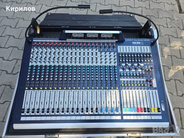 Soundcraft GB8 с кейс, продавам пулт / миксер