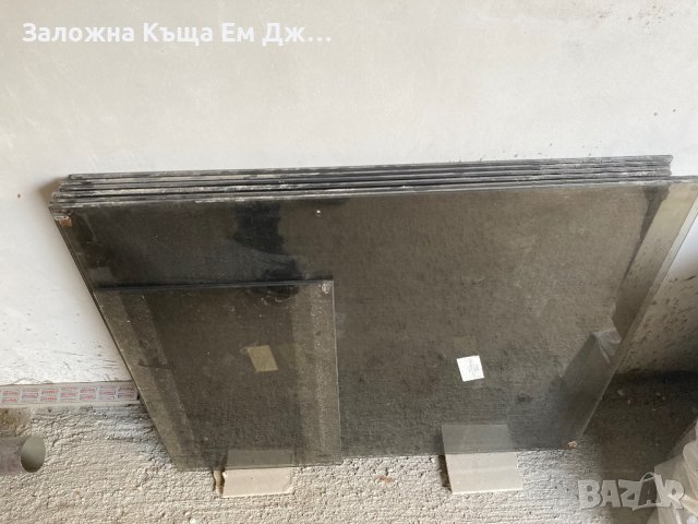 Алуминиеви профили и закалени стъкла за парапет на тераса