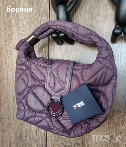 Tommy Hilfiger нова малка лилава капитонирана чанта, снимка 4 - Чанти - 52815878