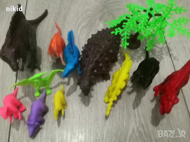 11 малки и големи Динозавъра Динозаври Динозавър пластмасови фигурки за игра и украса торта играчки, снимка 2 - Фигурки - 35221704