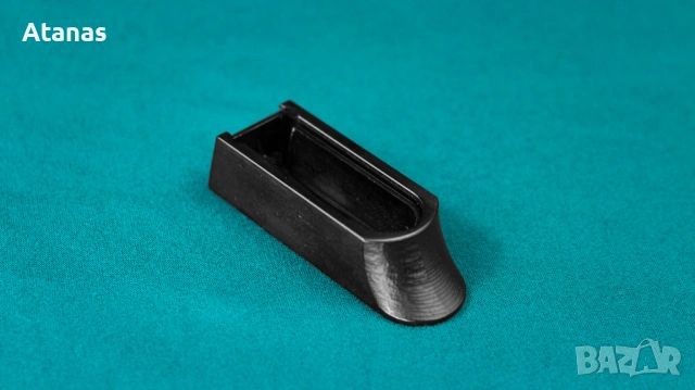 Дъно / Тапа / Пета за пълнител на TT-33 - черно + 1 патрон